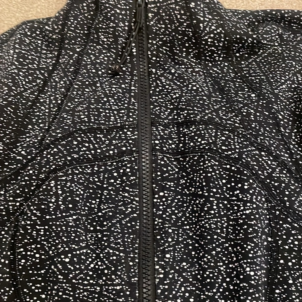 Lululemon jacket - Picture 6 of 6